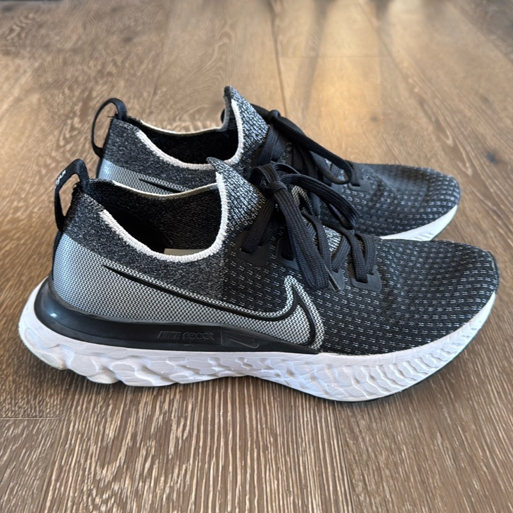 Nike react